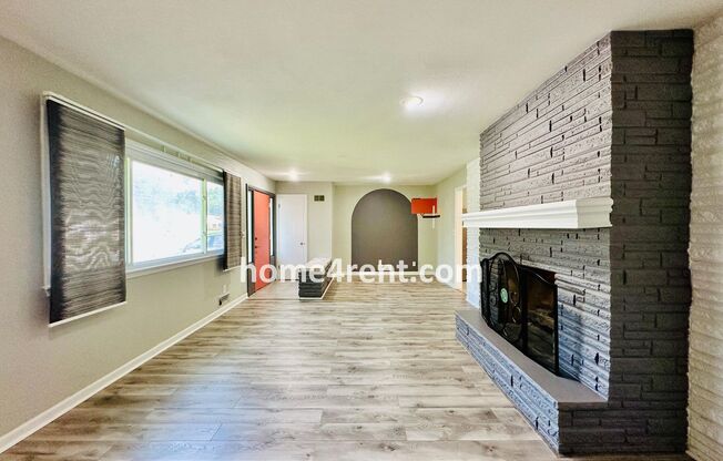 2 beds, 1.5 baths, $1,349