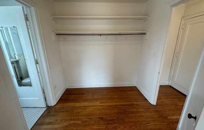 Studio, 1 bath, 301 sqft, $1,425, Unit Wellington 909