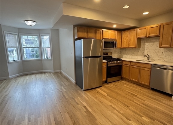 393 West Broadway St 4