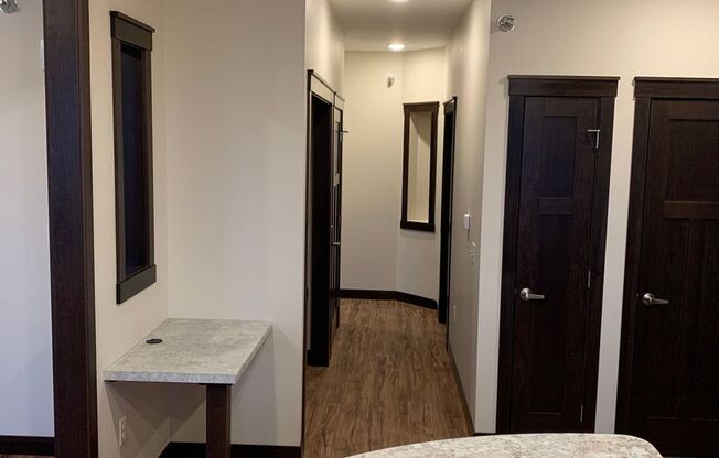 2 beds, 1 bath, 937 sqft, $1,395, Unit 207