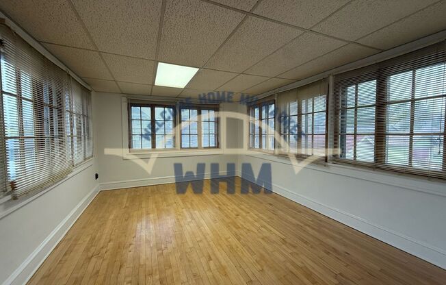 1609 N 52 ST