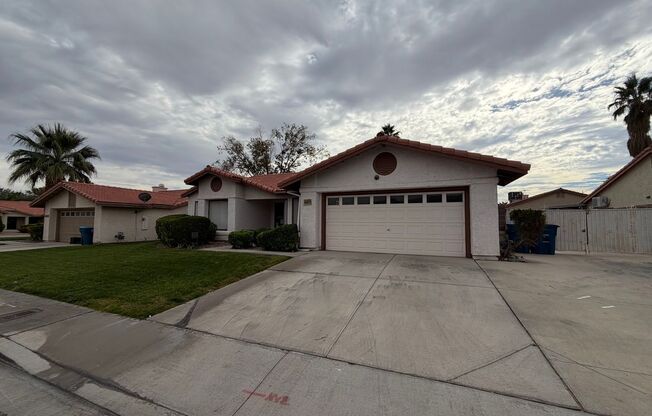 Spacious 3 bedroom on Large Lot!