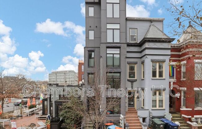 4 R ST NW