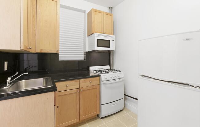 1 bed, 1 bath, $2,995, Unit 1-C