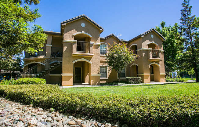 Private Patios/ Balconies at Green Valley CA Apartments for Rent
