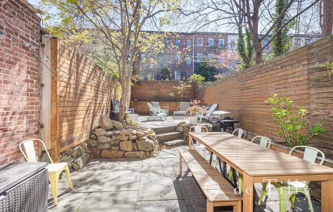 412 SACKETT ST