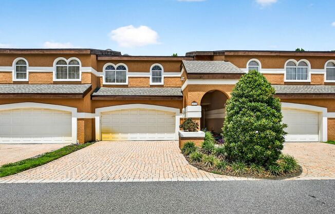 1,961SF Condo | 3 Bedrooms & 2.5 Bathrooms | $2,500/Mo.
