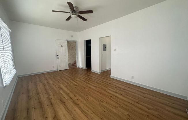 1 bed, 1 bath, $1,695, Unit 10