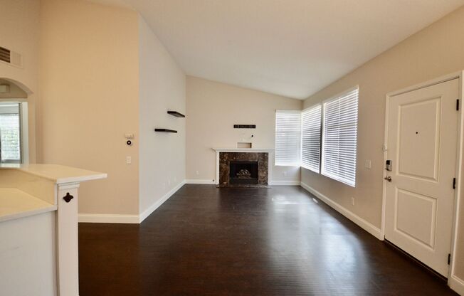 2 beds, 2 baths, $2,795, Unit Unit 57D