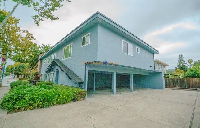 Bancroft Avenue, 414