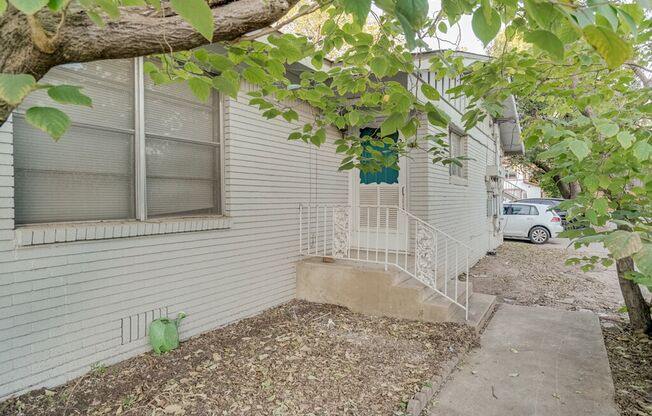 3707 Tom Green Street - TOM