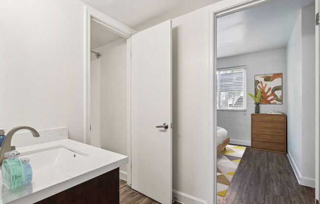 1 bed, 1 bath, 654 sqft, $1,199, Unit 159