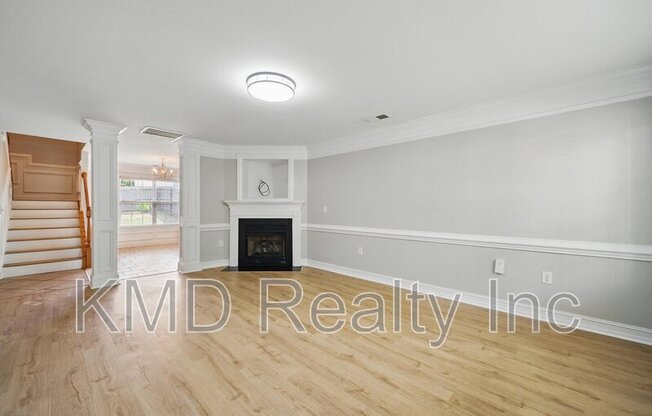 5203 GRAYS RDG DR