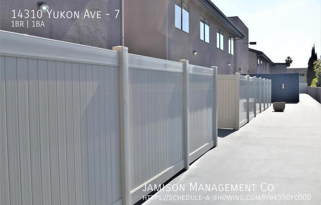 14310 YUKON AVE