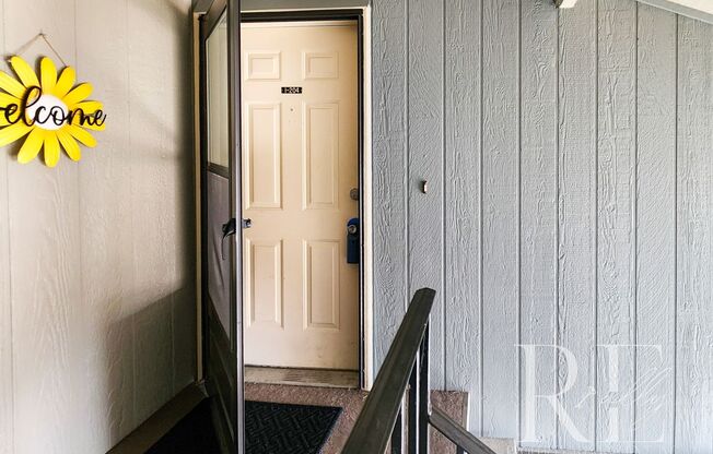 Upstairs Condo at The Narrows – Pool, Clubhouse & Woodland Views!