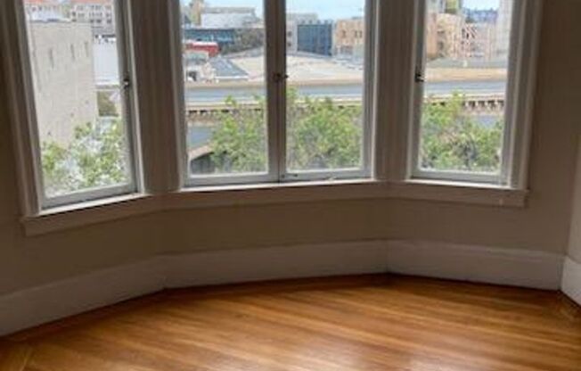 1 bed, 1 bath, 550 sqft, $2,595, Unit 51