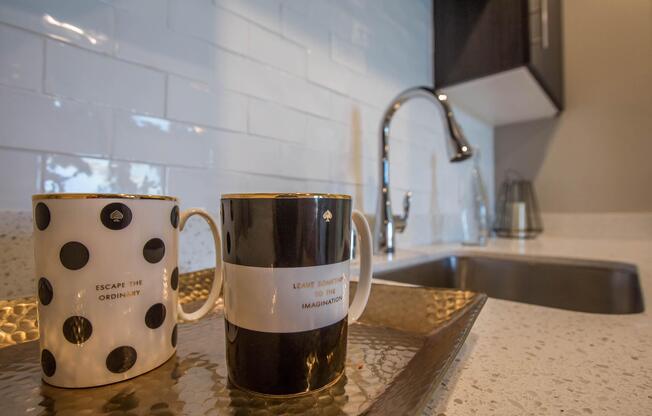 Home - Amo Apartments - San Diego, CA