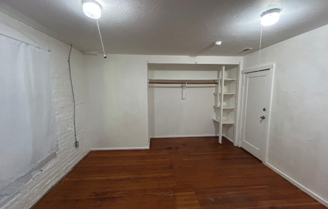 834 BAY ST