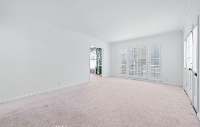 1241 S BEVERLY GLN BLVD