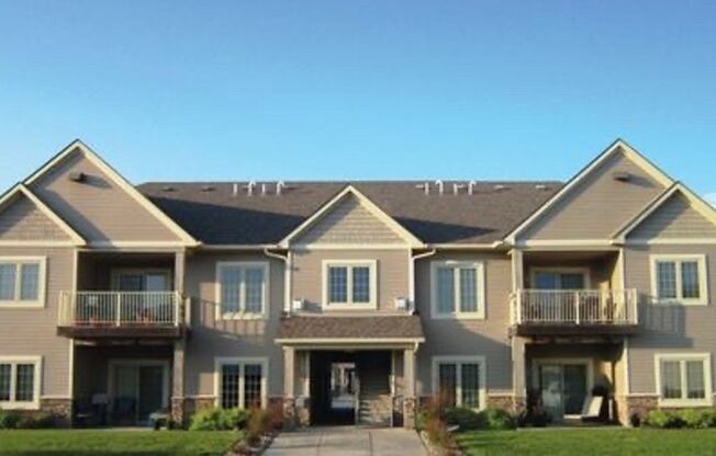 2 beds, 2.5 baths, 1,200 sqft, $1,495, Unit 10-102