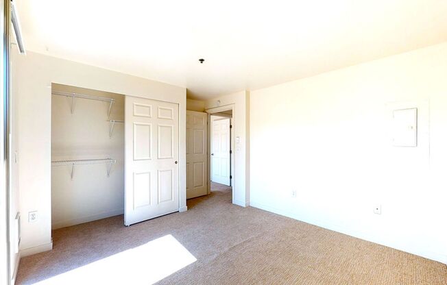 2 beds, 1 bath, 800 sqft, $2,395, Unit 501