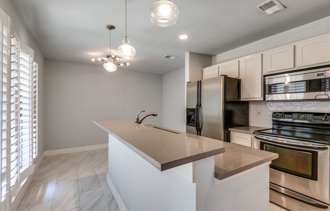 3935 BUENA VISTA ST