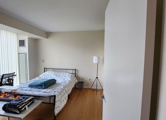2 beds, 2 baths, 1,367 sqft, $4,800, Unit 811