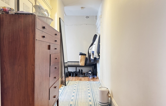 1 bed, 1 bath, 675 sqft, $3,600, Unit 207