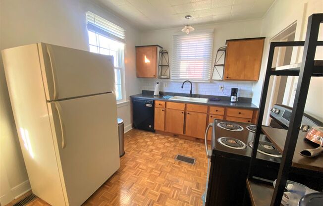 2 beds, 1 bath, $1,500