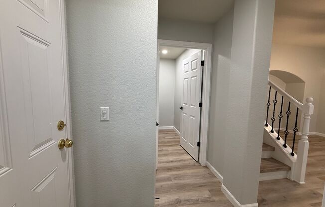 Lovely Laguna Pointe Condo!
