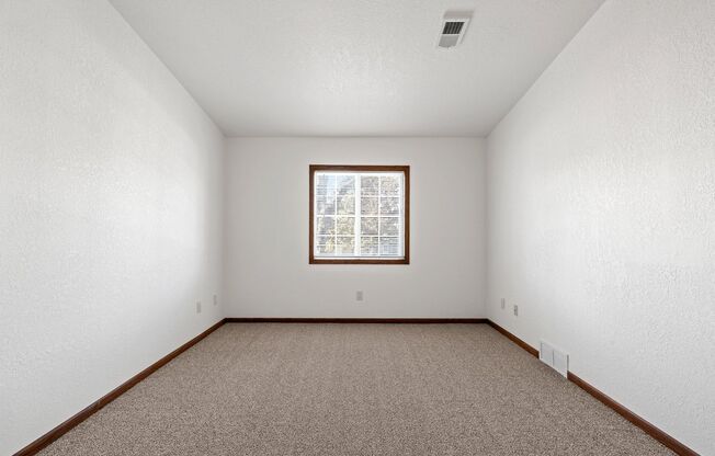 2 beds, 1 bath, 1,088 sqft, $1,349.99, Unit 2014-207