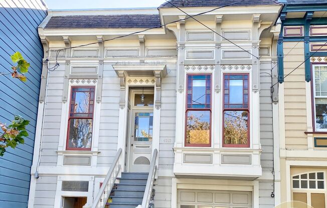 Location!! Charming 3 BR | 1.5 BA in the Heart of Noe Valley