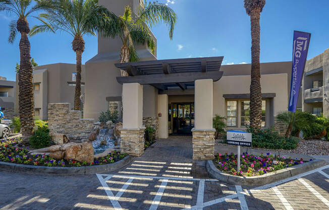 Leasing Office at Scottsdale Horizon Apartments, Scottsdale, AZ