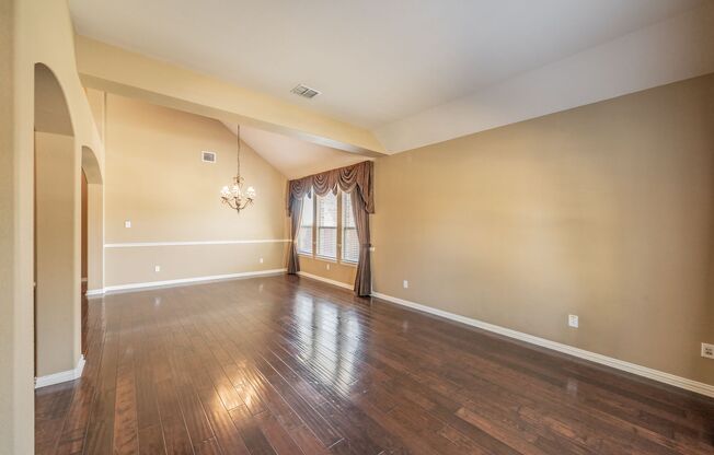 Stunning 5/3.5/3 home in Heritage Addition! 3504 Oliver Drive, Fort Worth, TX  76244