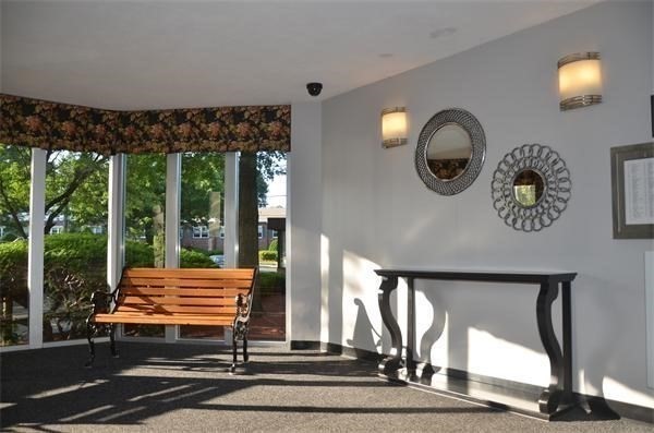 2 beds, 1 bath, 833 sqft, $2,495, Unit 507