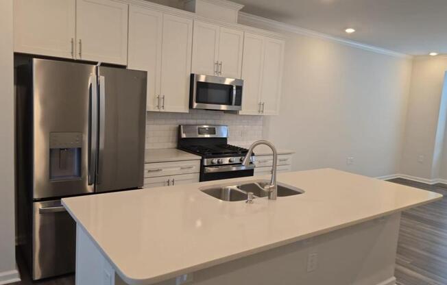 716 GIMARI DR