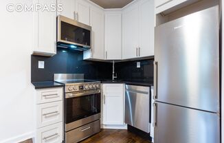 Studio, $2,850, Unit 2A