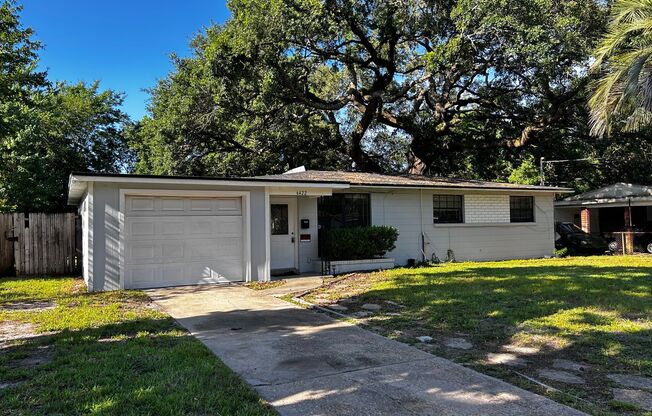 Ultra Spacious 3/1 with large Bonus room, garage, and expansive fenced in yard!