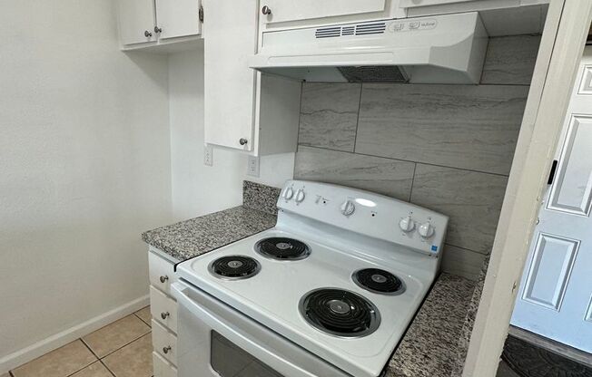 Oleander Apartments