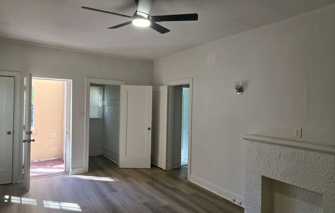 1 bed, 1 bath, $1,900, Unit 1317