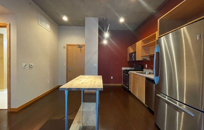 Studio, 1 bath, $1,949, Unit # 417