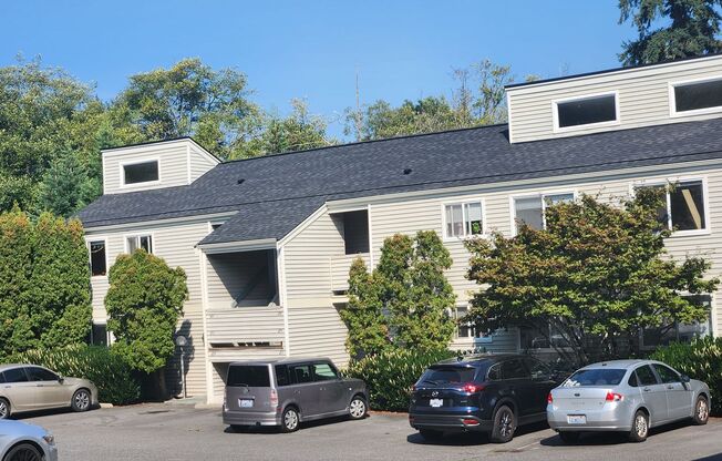Heather Ridge, 2 Bedrooms, 1 Bathroom Apartments for Rent!