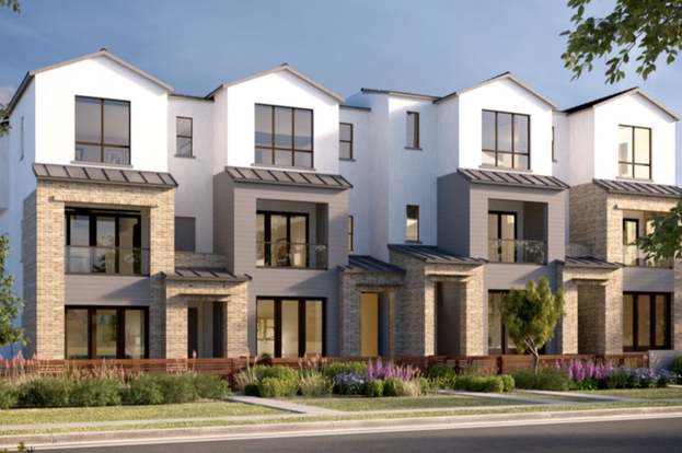 4703 UNITY CIR