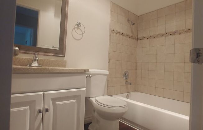 2 beds, 2 baths, 925 sqft, $2,450, Unit 34