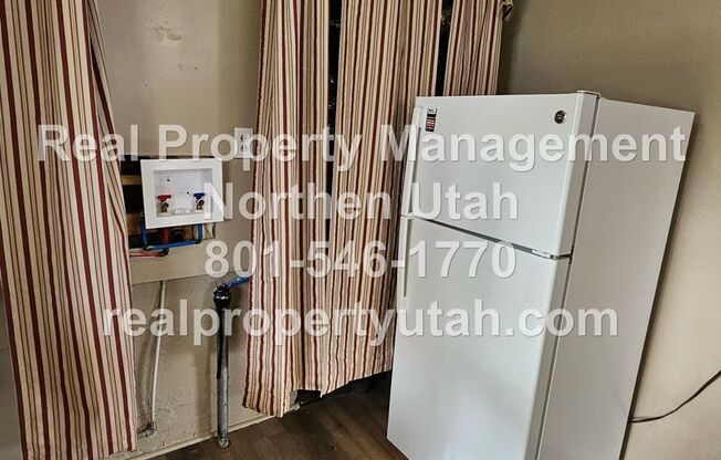 2 beds, 1 bath, $1,100