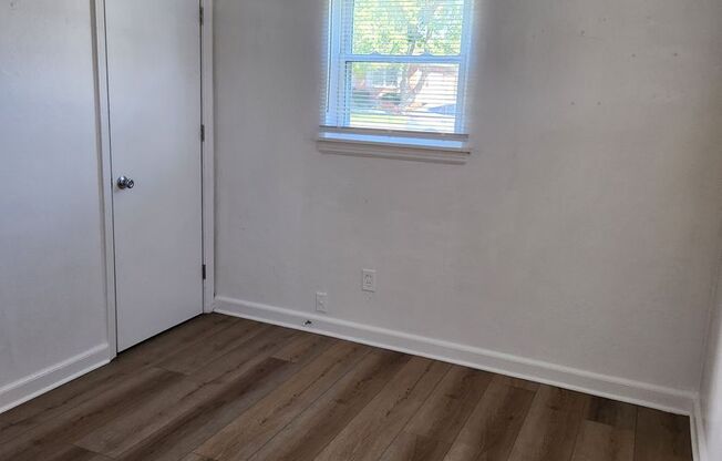 1 bed, 1 bath, $700