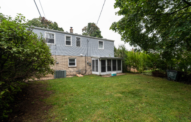 555 N 105 ST