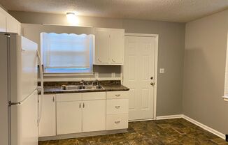 3 beds, 1 bath, $1,195