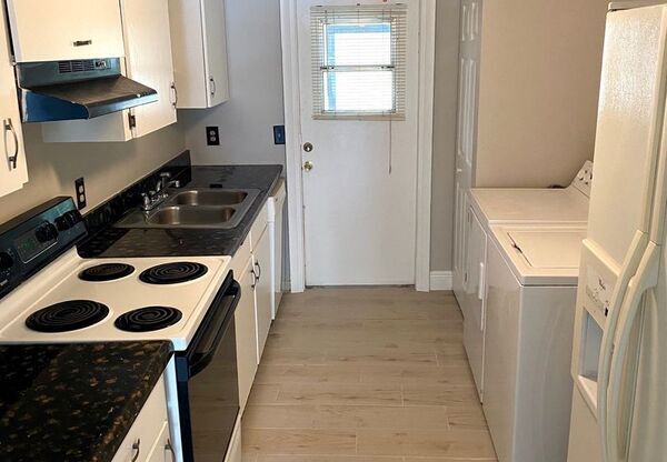 725 Northlake Blvd Unit #77