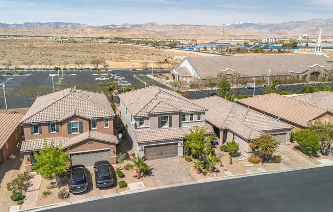 BEAUTIFUL SINGLE-STORY HOME LOCATED IN LAS VEGAS